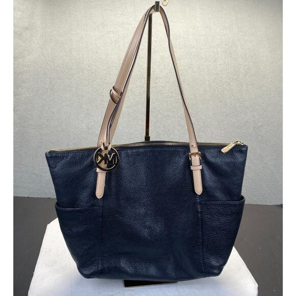 Michael Kors Deep BlackSaffiano Leather Over Shoulder Handbag with Gold Hardware - Picture 1 of 8